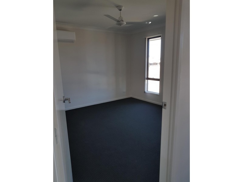 44 Eucalyptus Crescent, Ripley QLD 4306