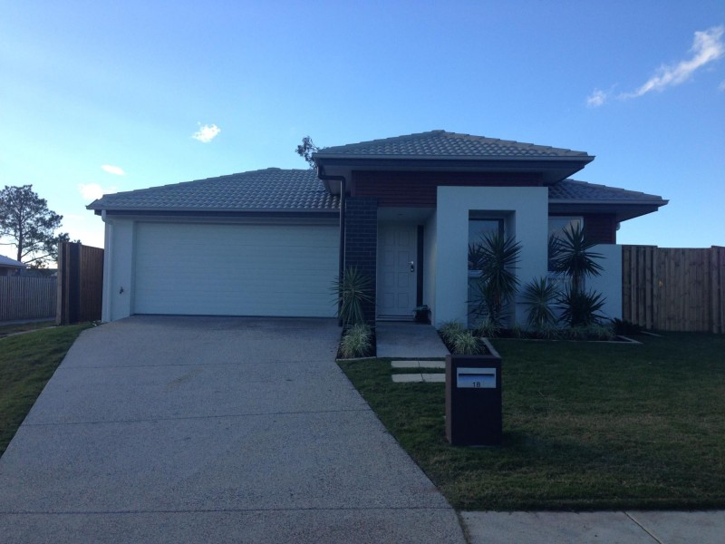 18 Pendragon Street, Raceview QLD 4305