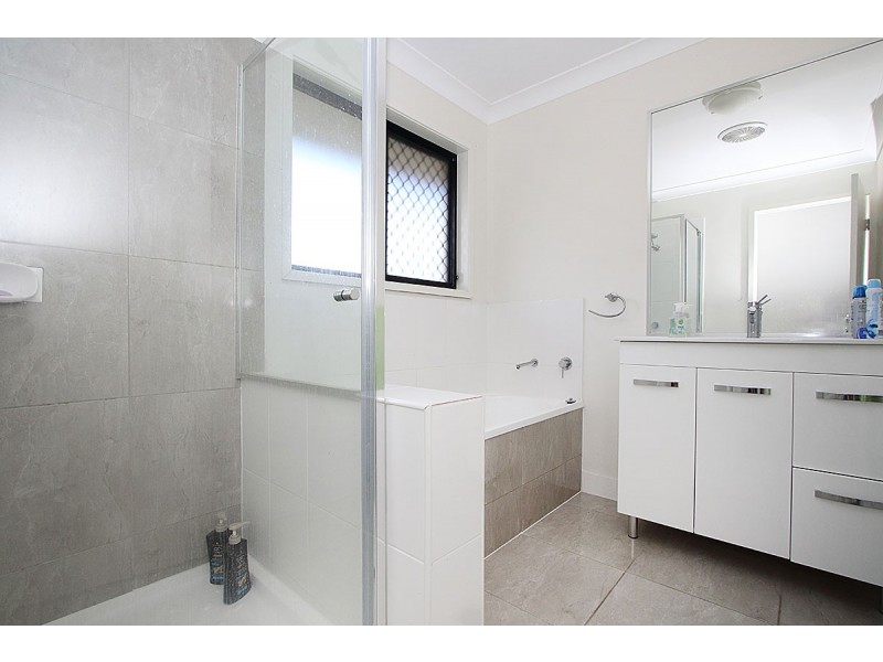 50 Tawney Street, Lowood QLD 4311