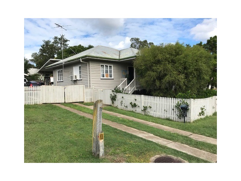 41 Lindsay Street, Bundamba QLD 4304