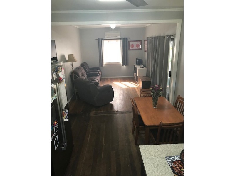 41 Lindsay Street, Bundamba QLD 4304