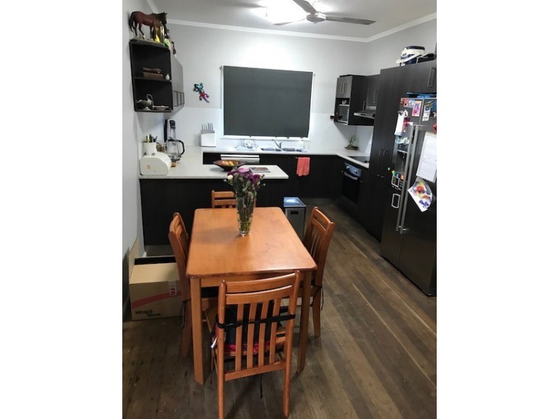 41 Lindsay Street, Bundamba QLD 4304