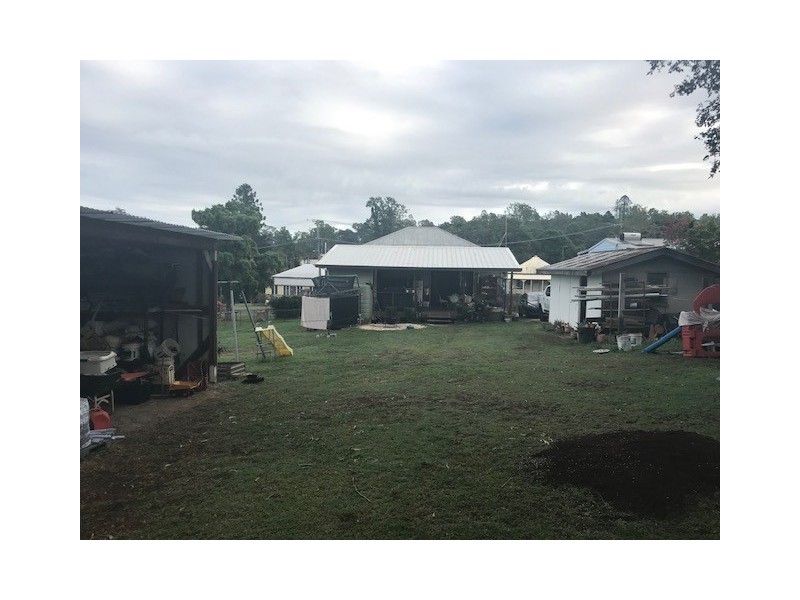 41 Lindsay Street, Bundamba QLD 4304