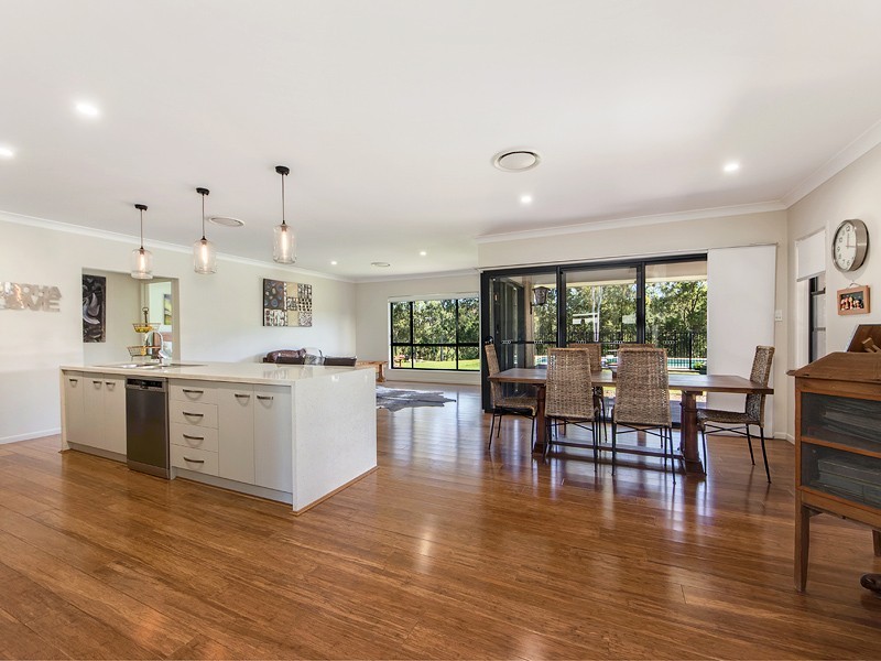 11 Arrawatta Cl, Karalee QLD 4306