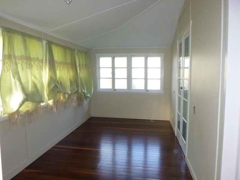 31 Park Street, Lowood QLD 4311