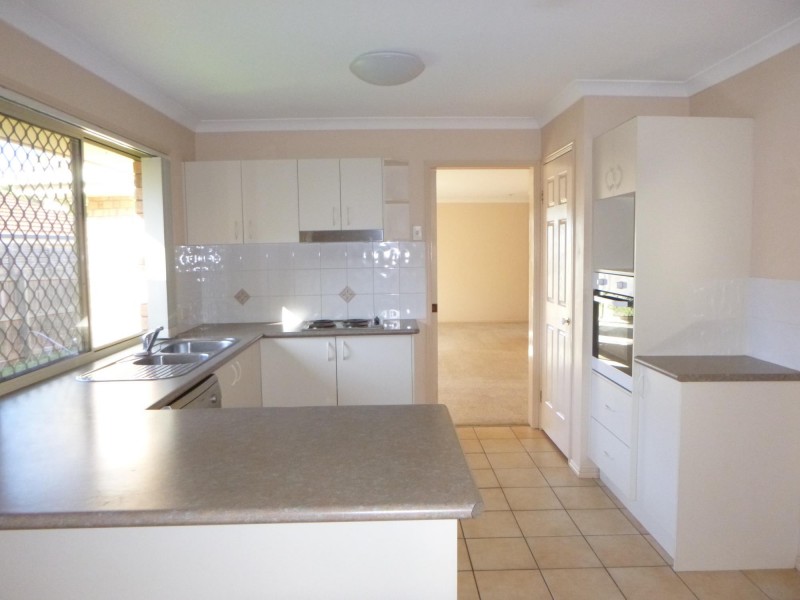 21 Crestwood Place, Moggill QLD 4070