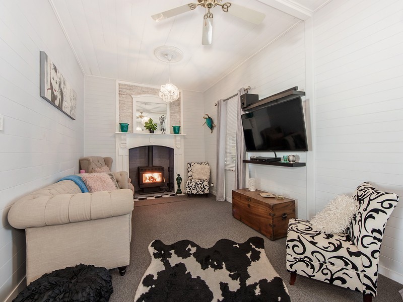 41 Warwick Road, Ipswich QLD 4305