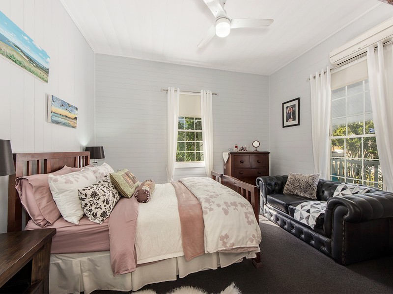 41 Warwick Road, Ipswich QLD 4305