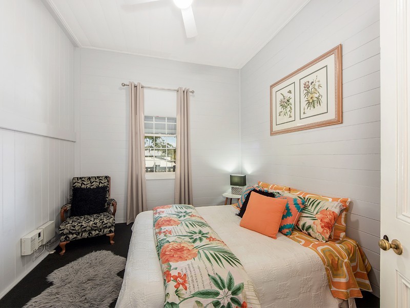 41 Warwick Road, Ipswich QLD 4305