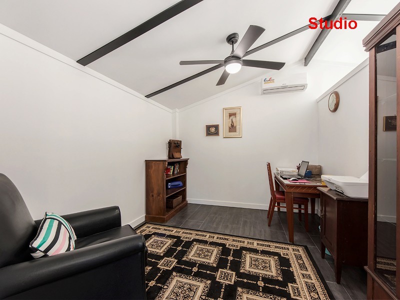 41 Warwick Road, Ipswich QLD 4305