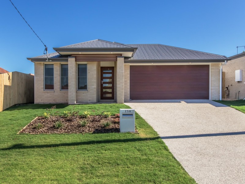 25a Crown Street, Silkstone QLD 4304