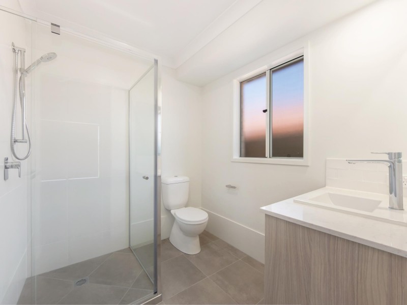 25a Crown Street, Silkstone QLD 4304