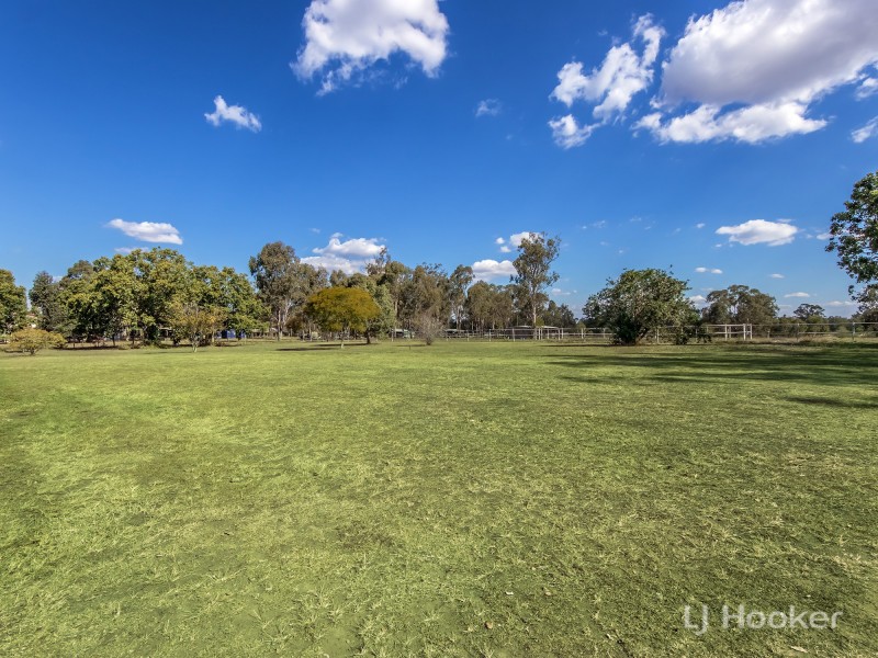 60 Caledonian Road, Thagoona QLD 4306