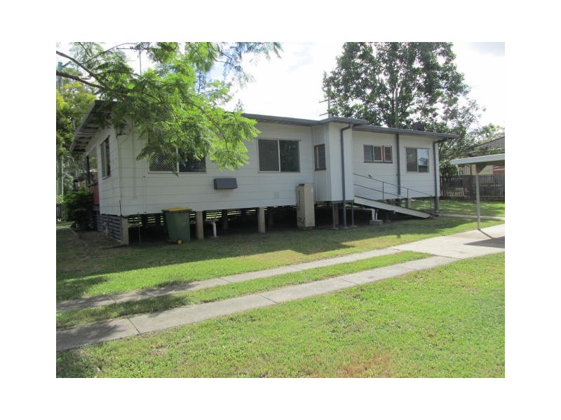 27 Bannerman Street, Riverview QLD 4303