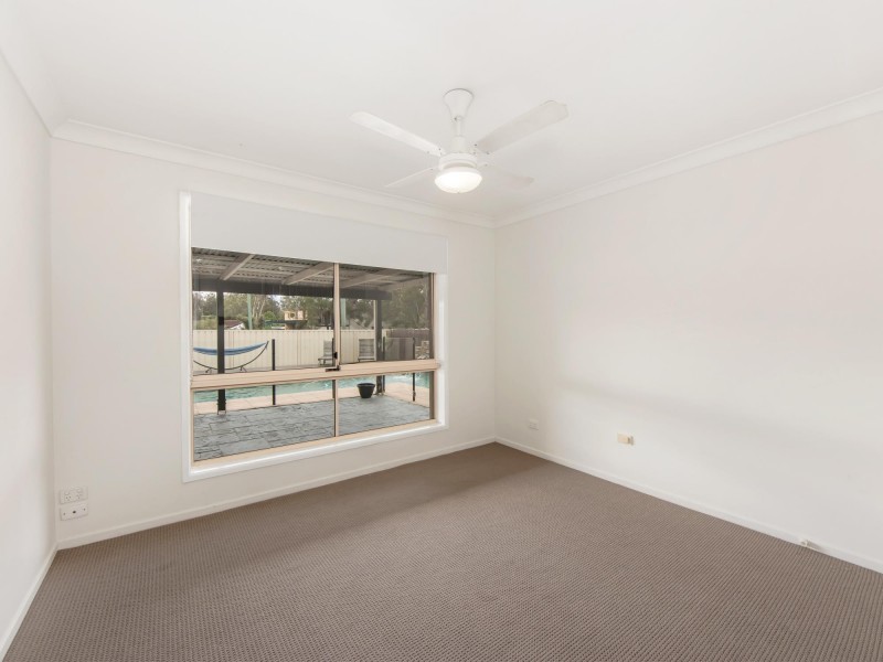 19 Sheppey Pl, Yamanto QLD 4305