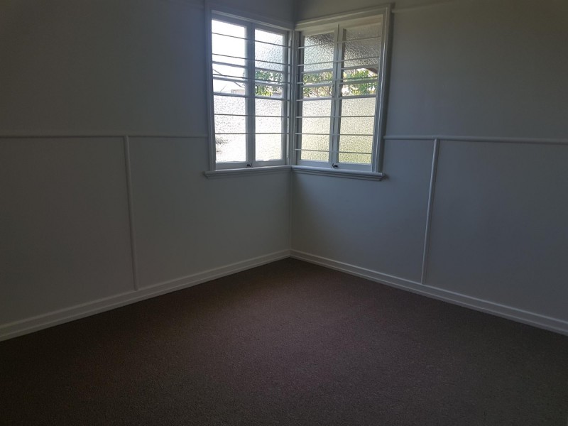 5a Hayes Street, Brassall QLD 4305