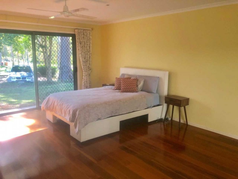 33 Lather Road, Bellbowrie QLD 4070