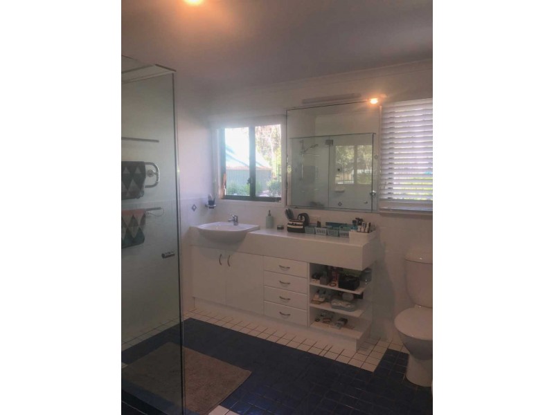 33 Lather Road, Bellbowrie QLD 4070