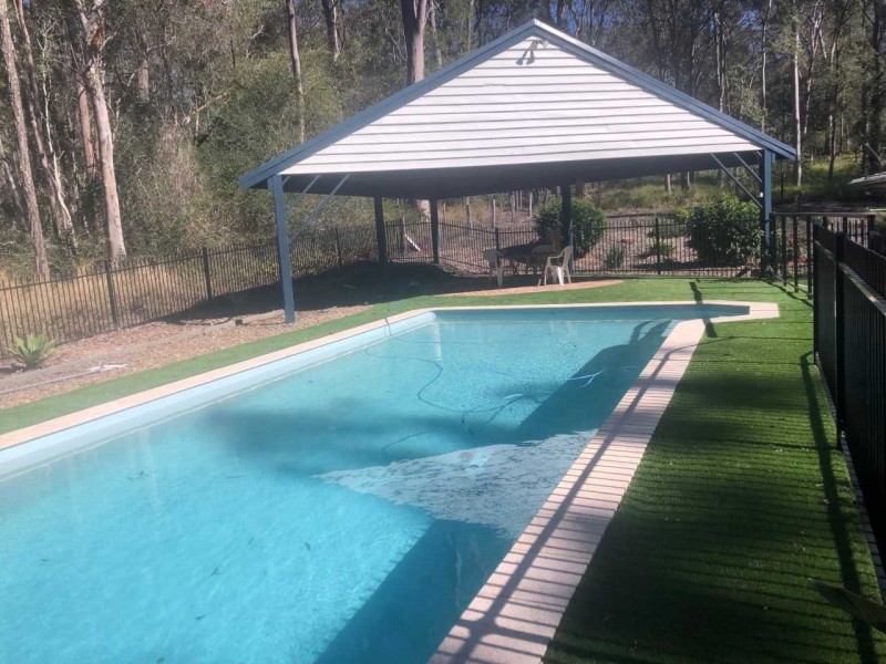 33 Lather Road, Bellbowrie QLD 4070