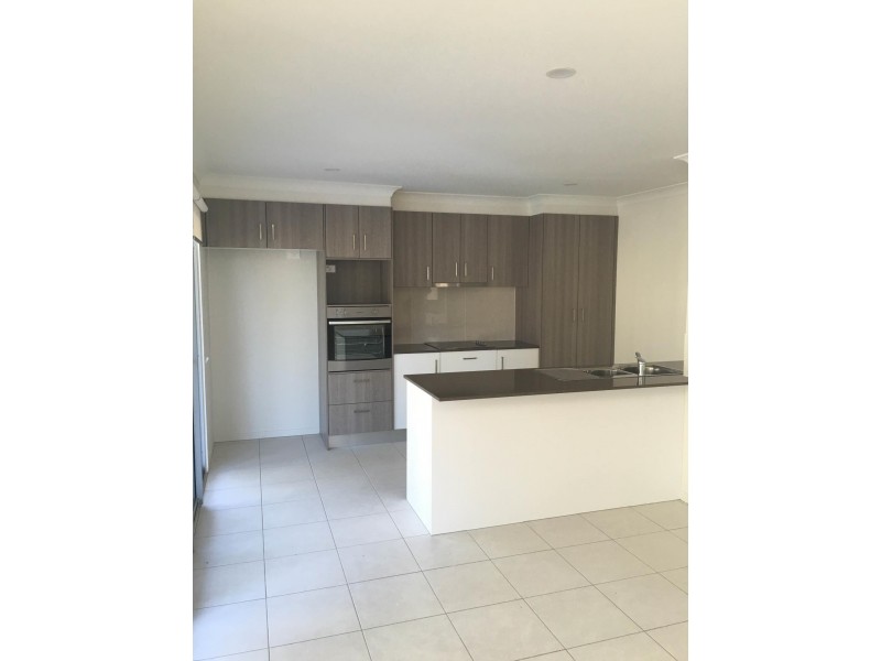 7 Balm Street, Springfield Lakes QLD 4300