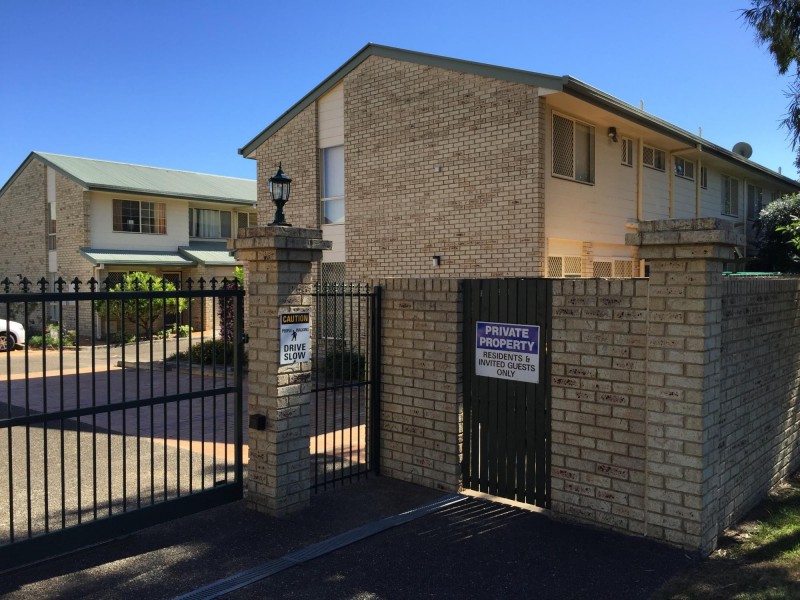 9/12 Bergin Street, Booval QLD 4304