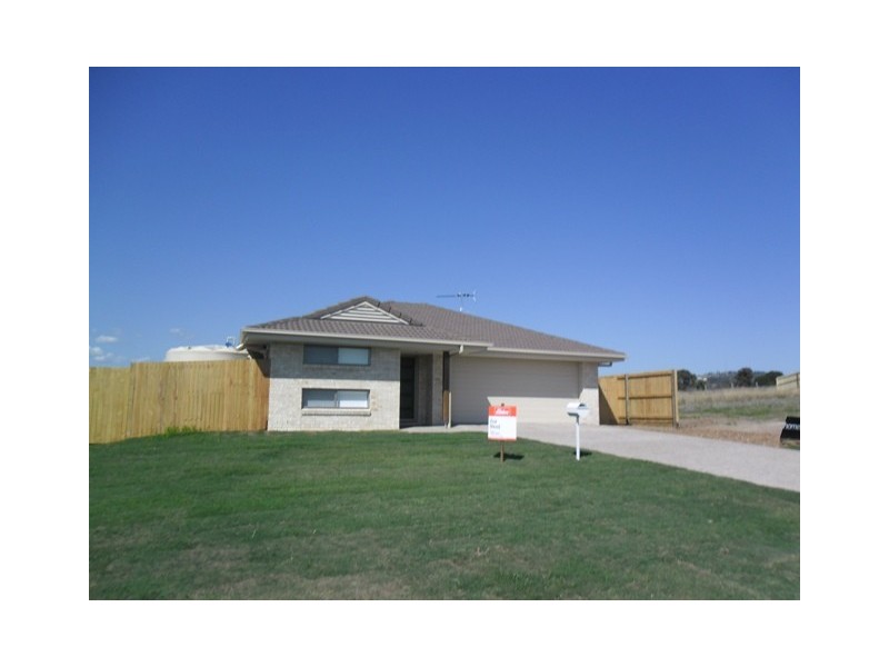 41 Peregrine, Lowood QLD 4311