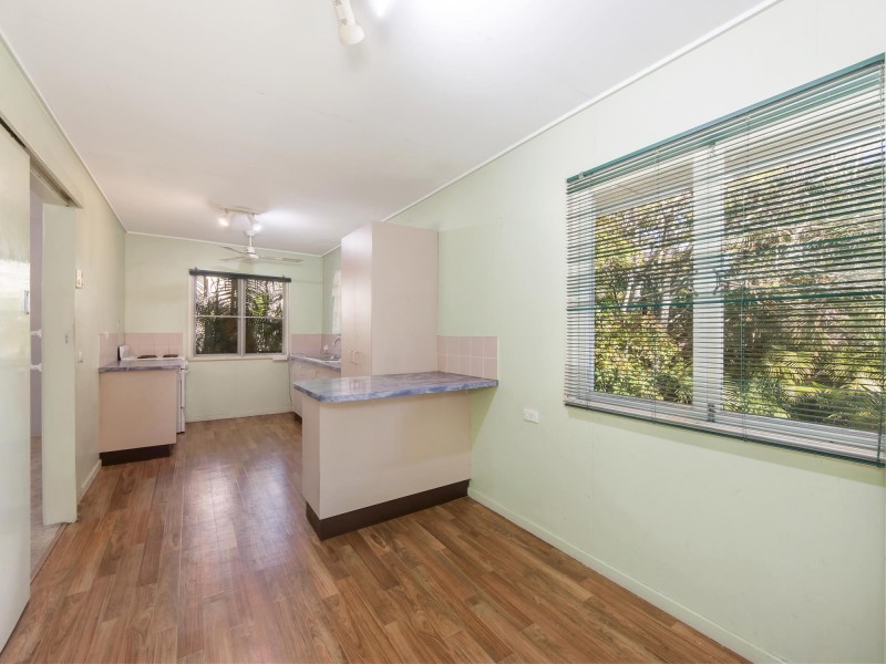 10 Durness St, Kenmore QLD 4069