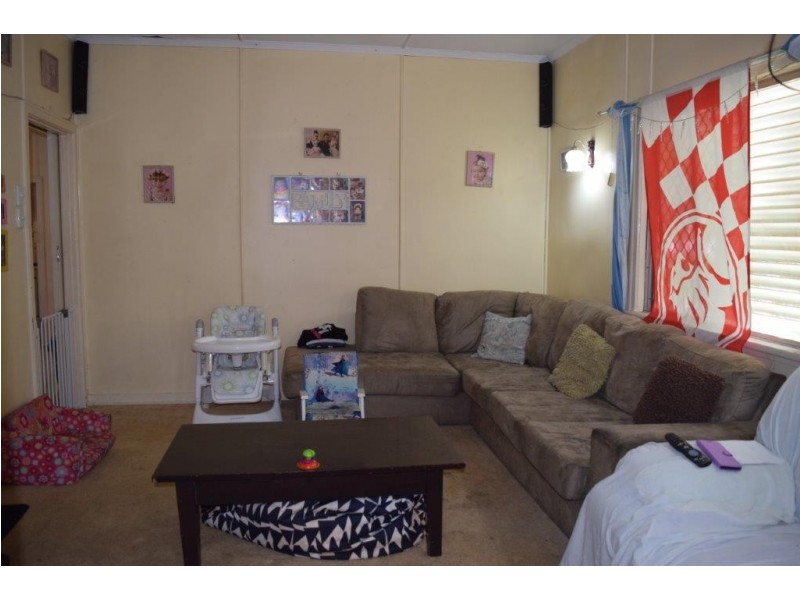 34 Creek street, Bundamba QLD 4304