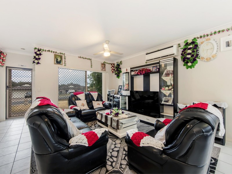 15 Raleigh Pl, Redbank Plains QLD 4301