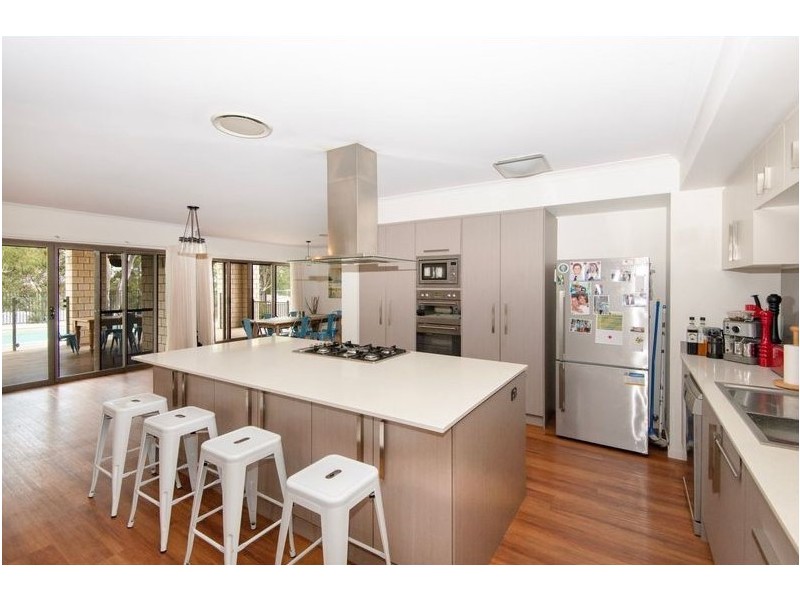 5 Fay Court, Fernvale QLD 4306