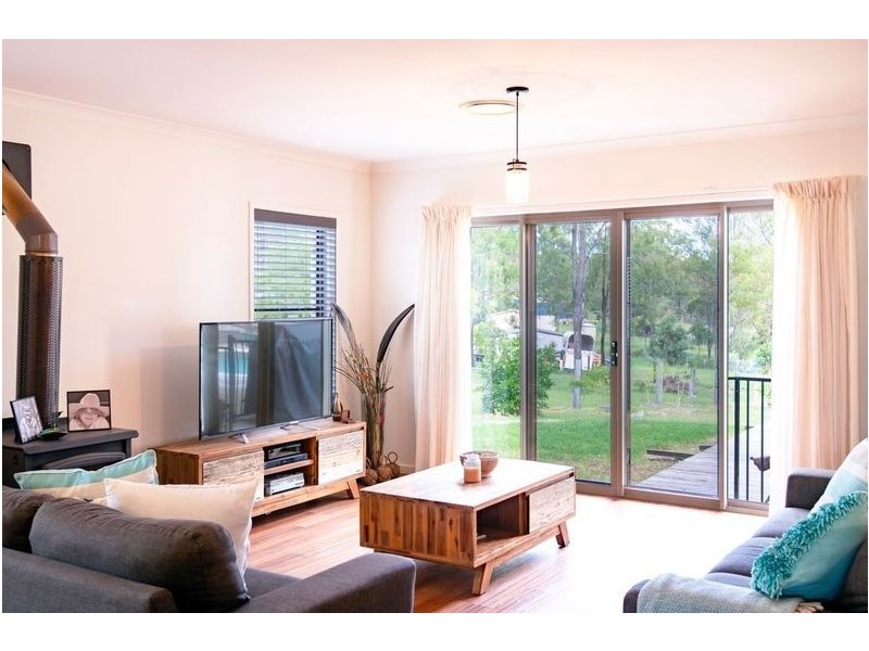 5 Fay Court, Fernvale QLD 4306