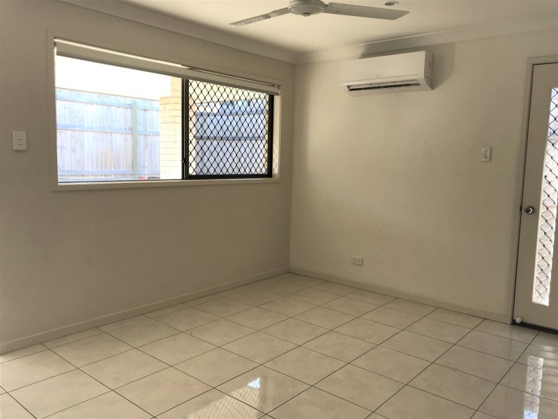 2/12 Balonne street, Brassall QLD 4305