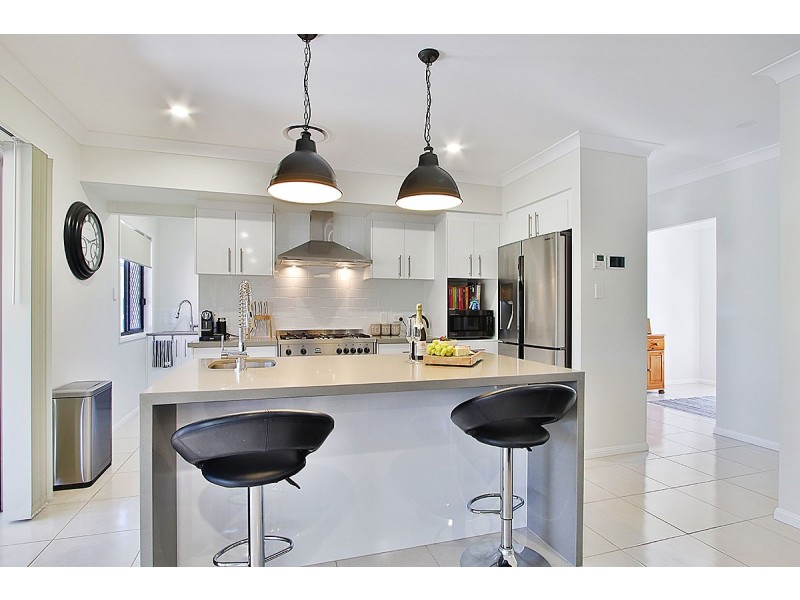 104 Condamine Drive, Fernvale QLD 4306