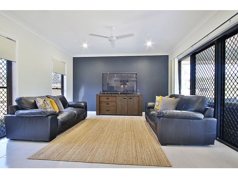 104 Condamine Drive, Fernvale QLD 4306