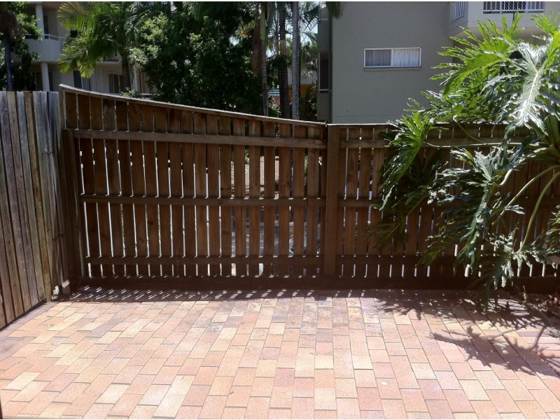 4/9 Durham Street, St Lucia QLD 4067