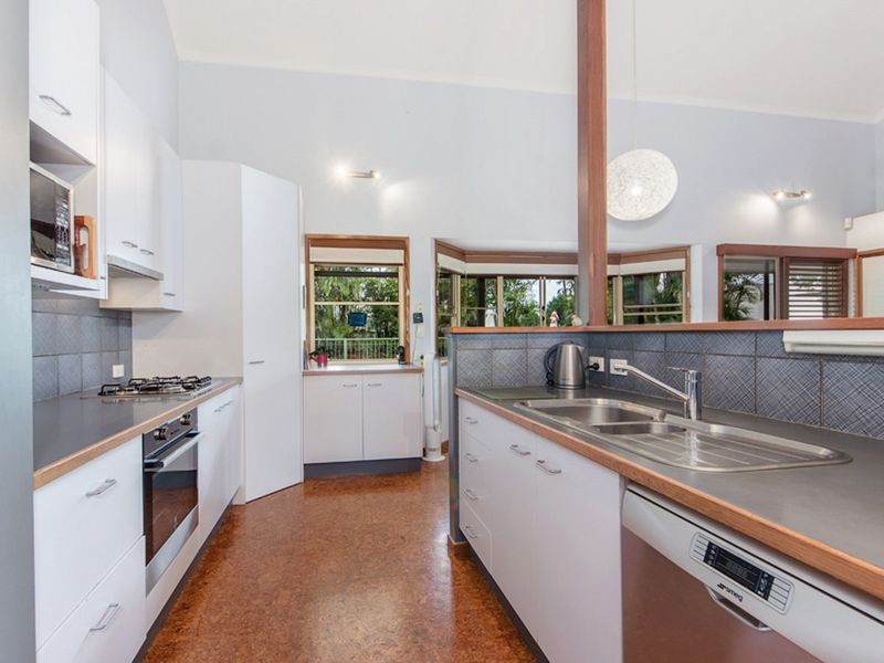 22 Morris Street, Silkstone QLD 4304