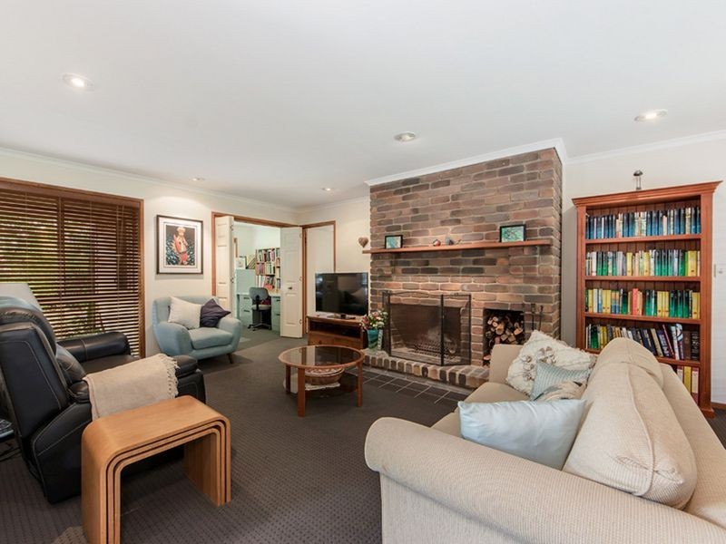 22 Morris Street, Silkstone QLD 4304