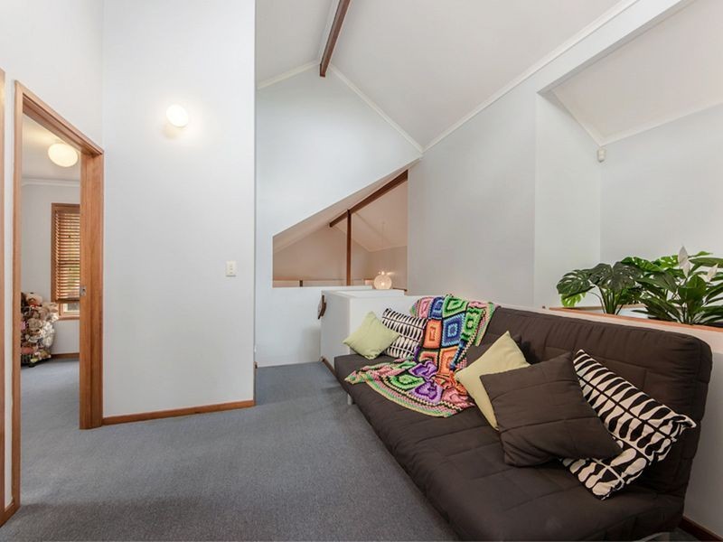 22 Morris Street, Silkstone QLD 4304