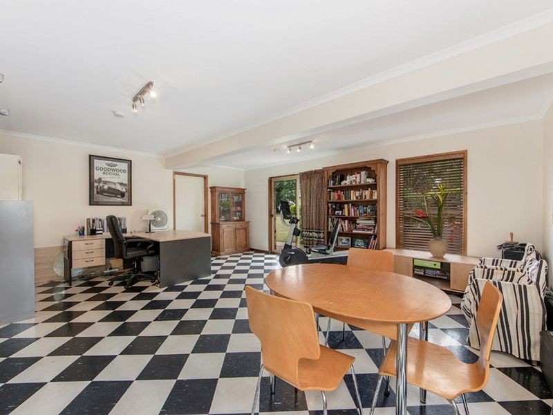 22 Morris Street, Silkstone QLD 4304