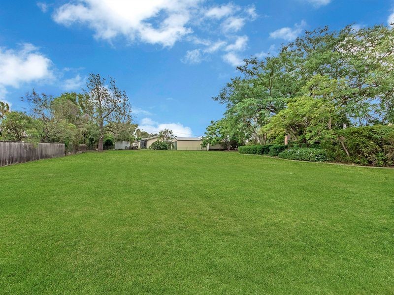 22 Morris Street, Silkstone QLD 4304