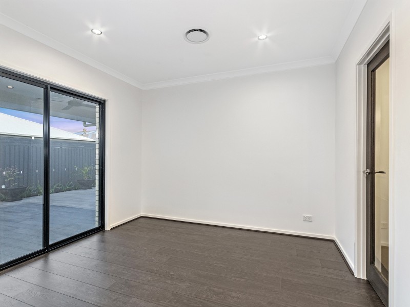 20 FREEDOM CRESCENT, South Ripley QLD 4306