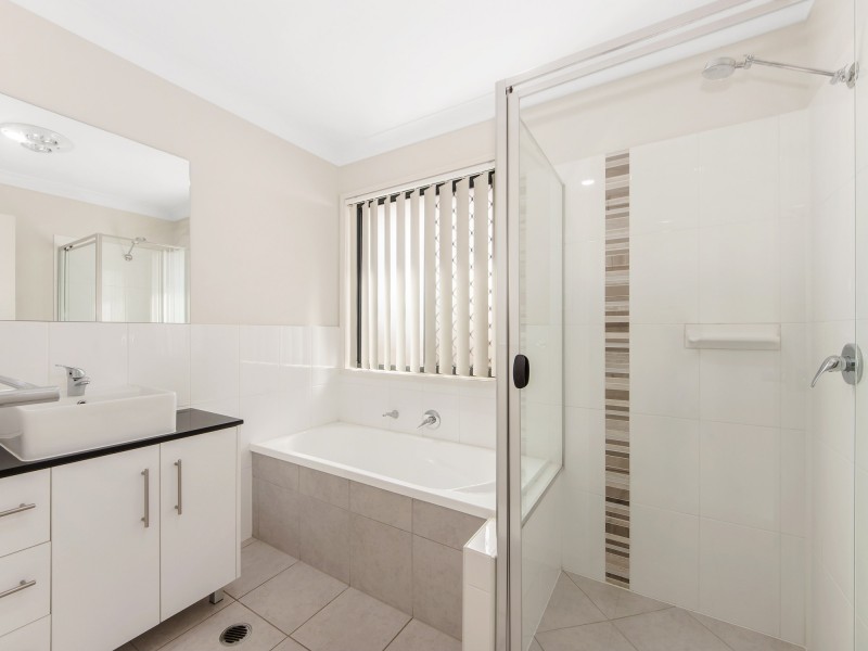 19 Cowie Street, Deebing Heights QLD 4306