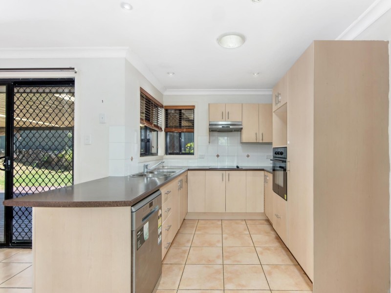 9 Foundation St, Collingwood Park QLD 4301