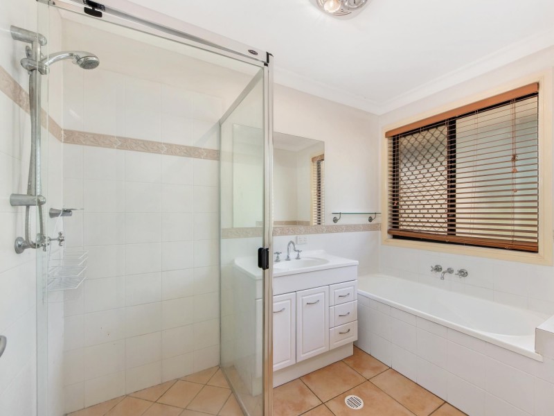 9 Foundation St, Collingwood Park QLD 4301