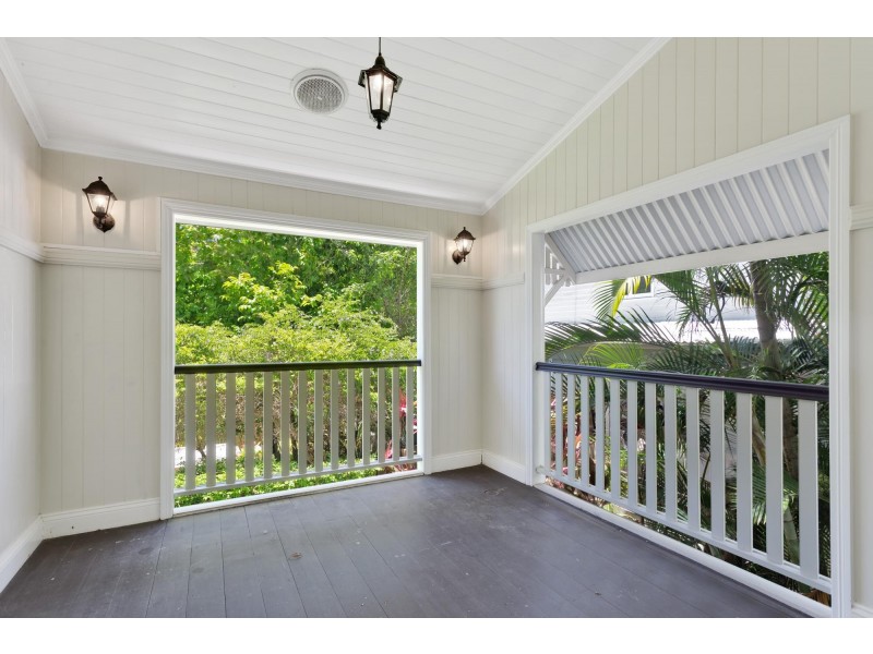 6 Rees Avenue, Clayfield QLD 4011