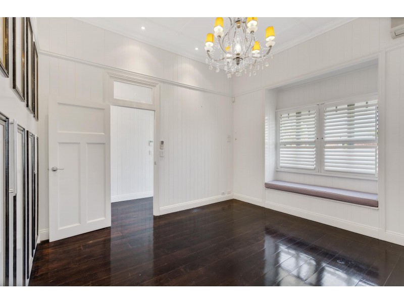 6 Rees Avenue, Clayfield QLD 4011