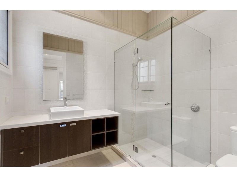 6 Rees Avenue, Clayfield QLD 4011