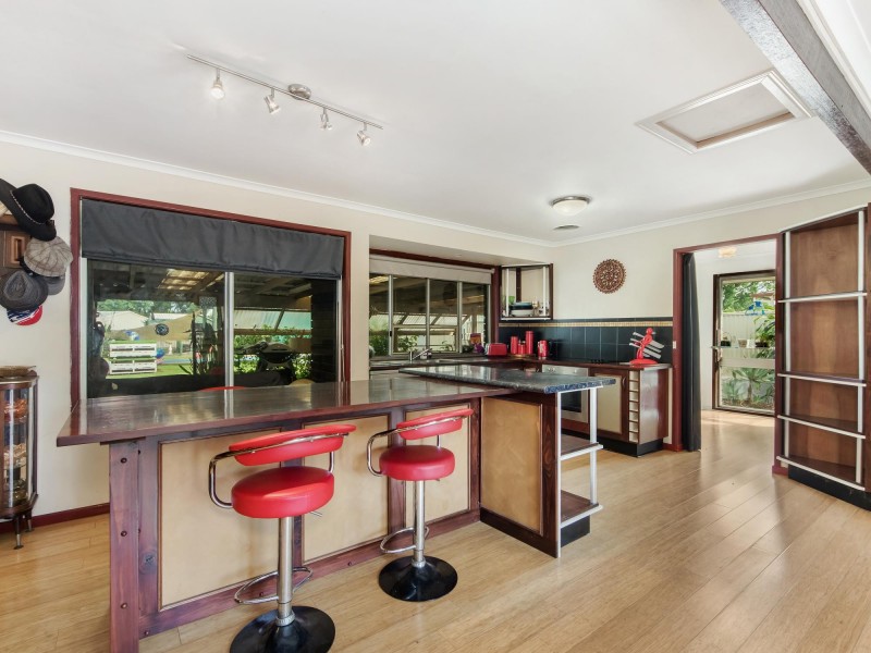 9 Midland St, Yamanto QLD 4305