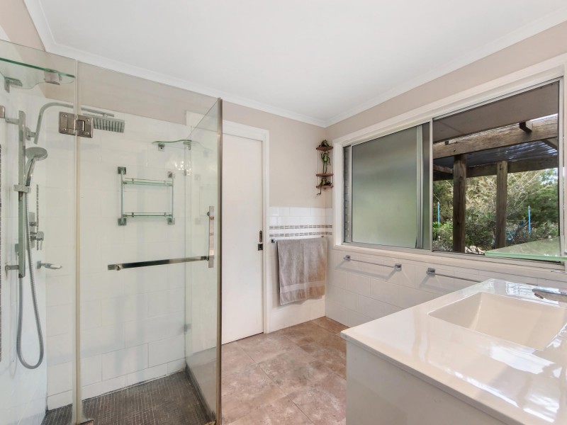 9 Midland St, Yamanto QLD 4305