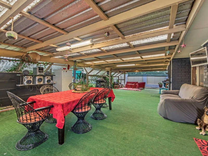 9 Midland St, Yamanto QLD 4305